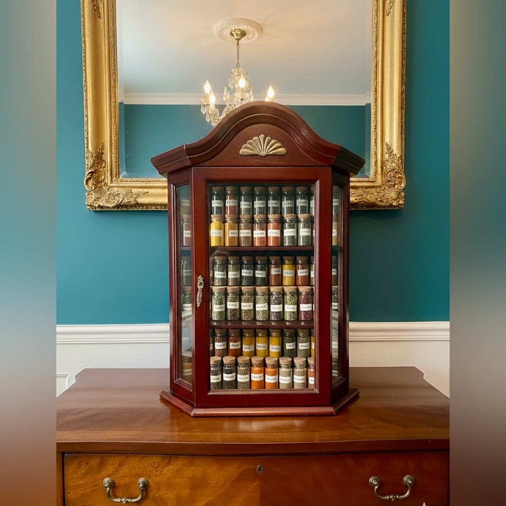 vintage-style wooden curio cabinet - Picture 5 of 8